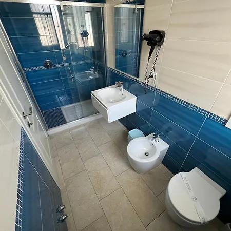 酒店 Dubaibeachotel 里杜德里伊斯坦西