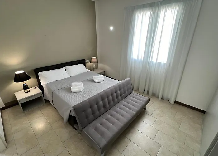 فندق Dubaibeachotel ليدو ديلي ايستينسي