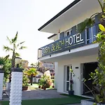 Dubaibeachotel Hotel *