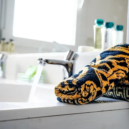 Dubaibeachotel Llido Degli Estensi