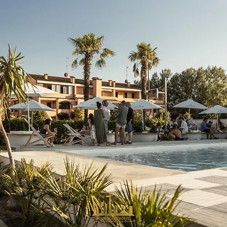 Hotell Dubaibeachotel Llido Degli Estensi