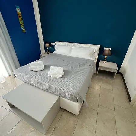 Dubaibeachotel * Llido Degli Estensi