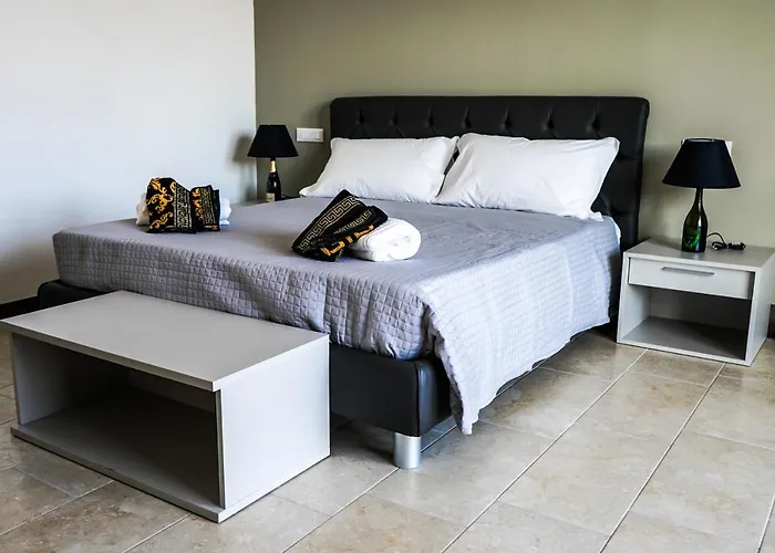 ホテル Dubaibeachotel